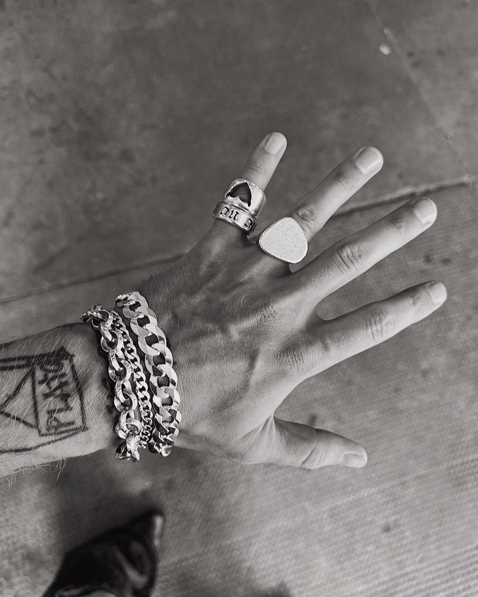 INFINITY BRACELET - North Cross - Bracelet