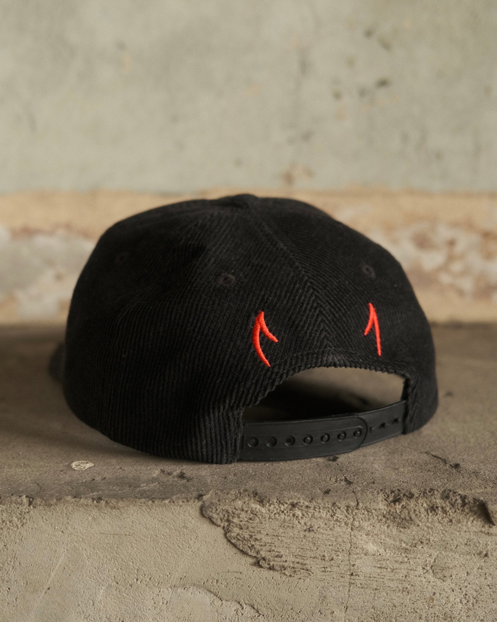 THE BLACK CORD CAP - North Cross - Headwear
