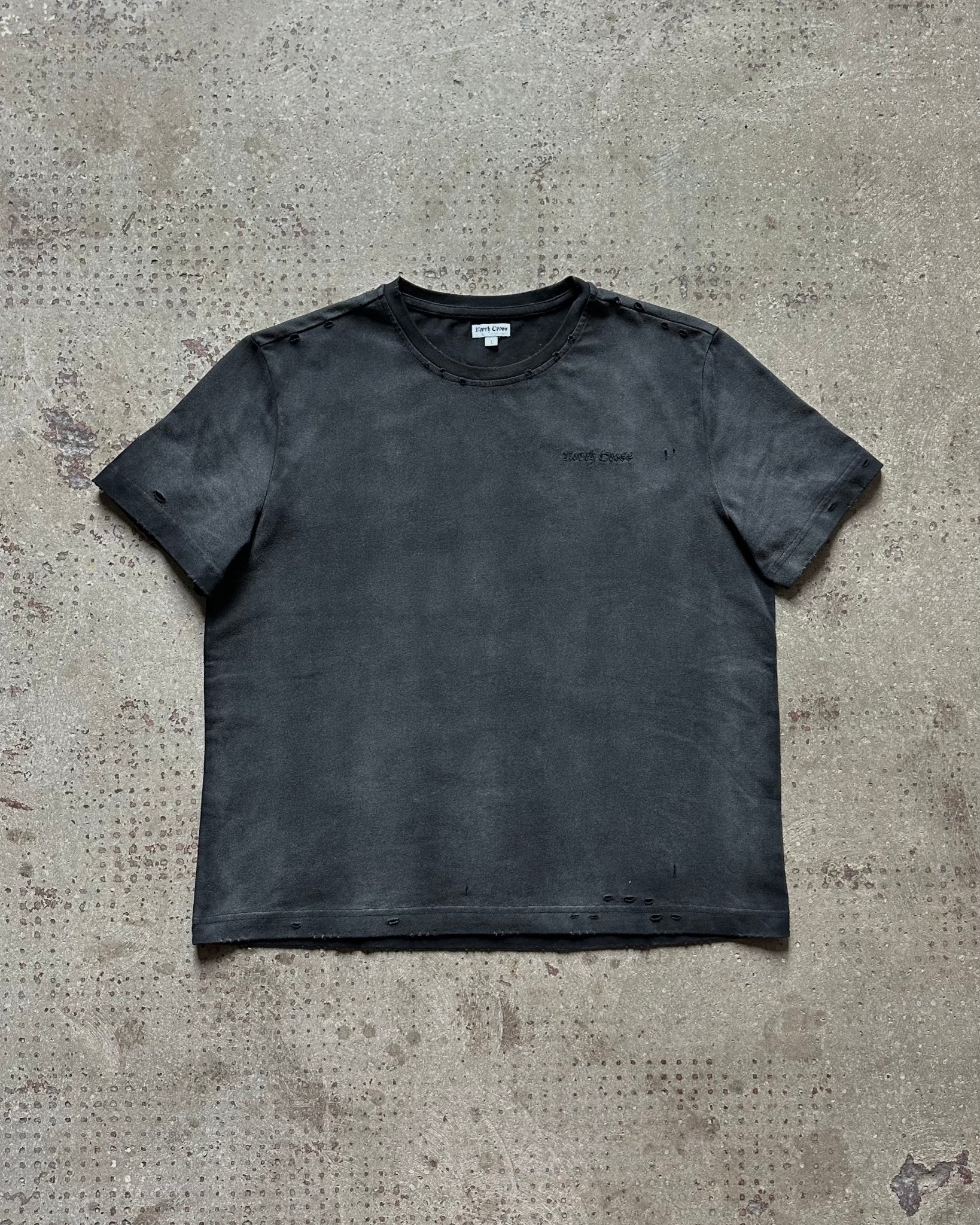 DISTRESSED CROPPED TEE - VINTAGE BLACK - North Cross - 