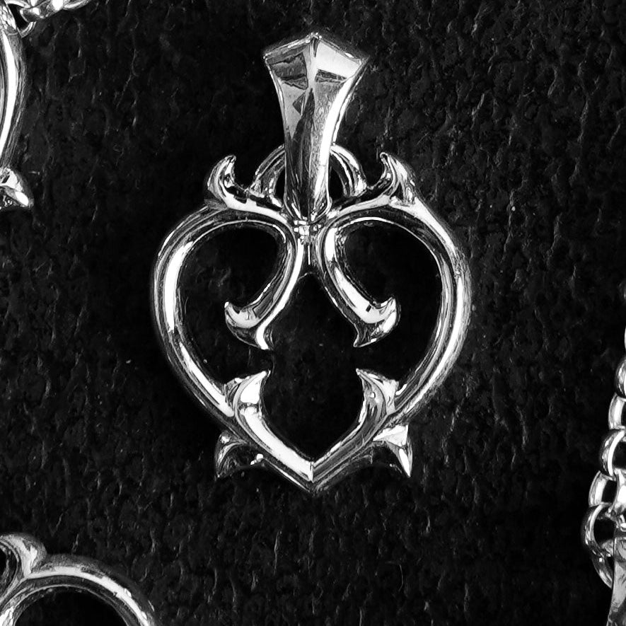 HEART OF THORNS PENDANT - North Cross - Pendant