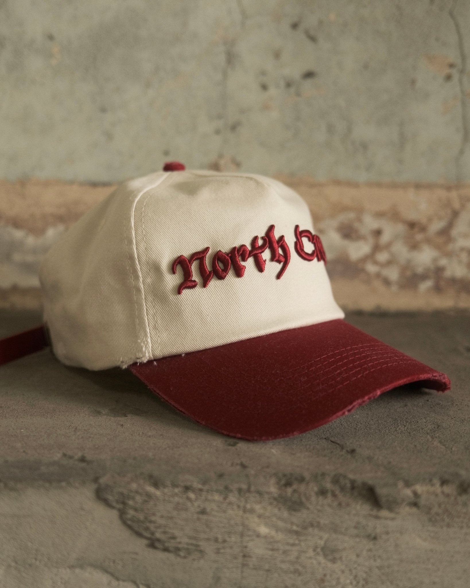 RED BASEBALL CAP - North Cross - Headwear